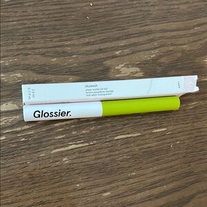 NIB Glossier Skywash Sheer Matte Lid Tint in Lawn